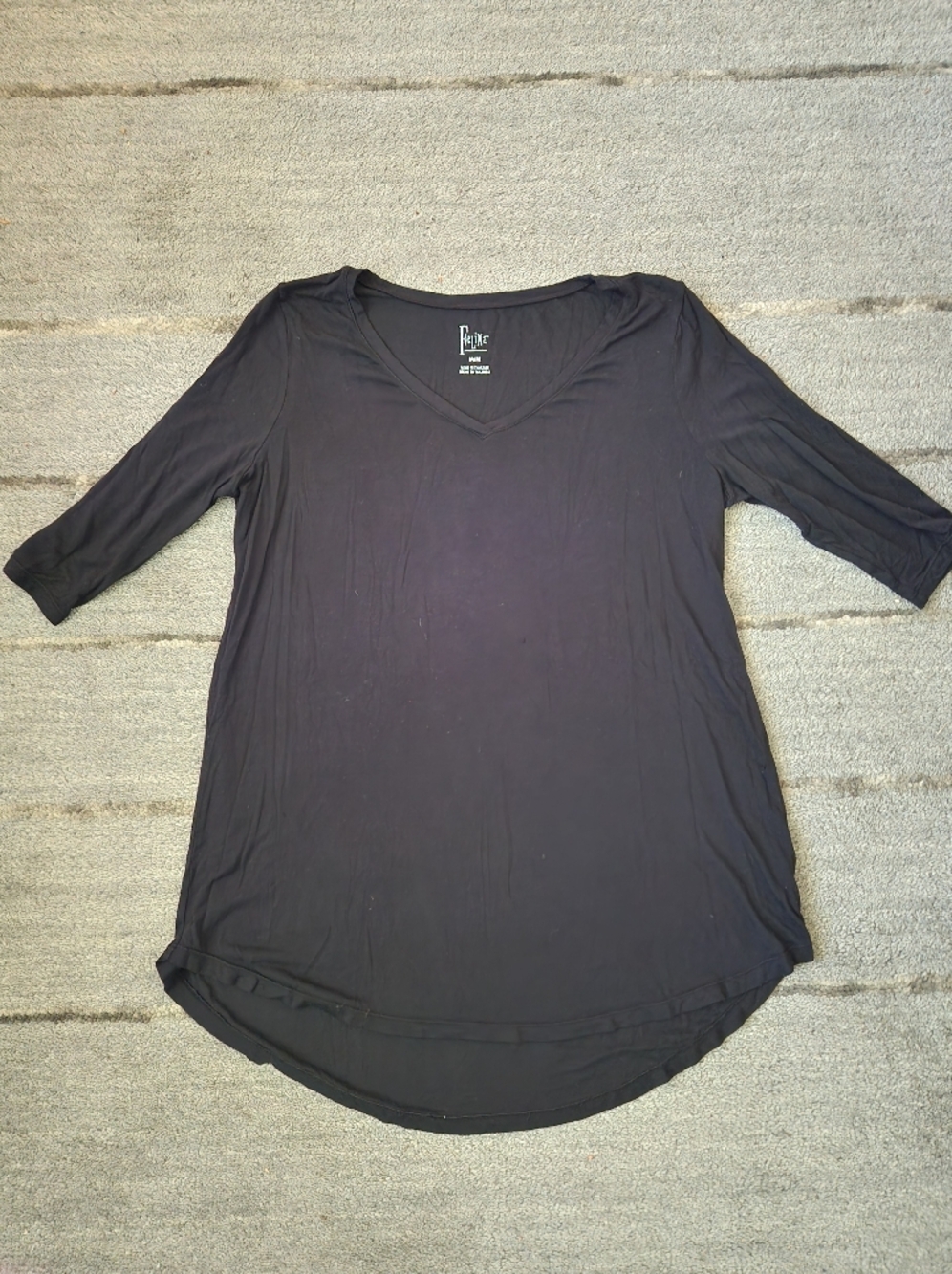 Felina Black V-Neck 3/4 Sleeve Tunic Top
